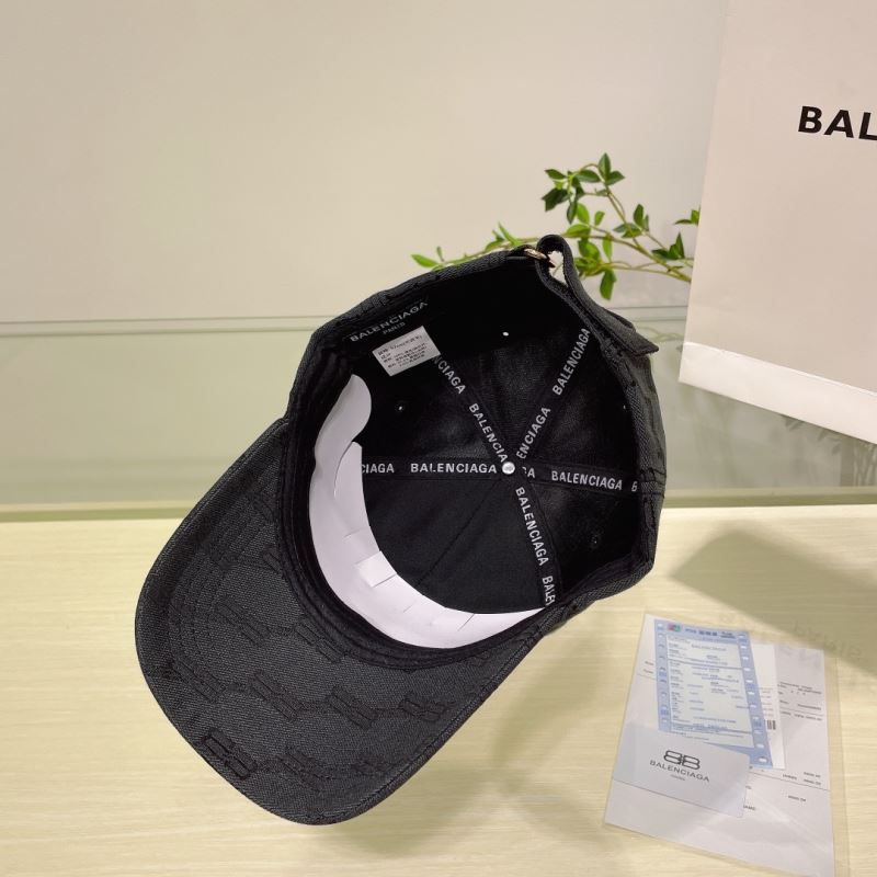 BALENCIAGA